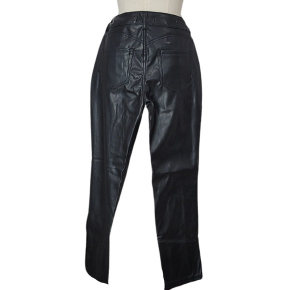 NWT BLACK DOLLHOUSE FAUX LEATHER JEAN-STYLE PANTS SIZE 6 - Picture 2 of 4